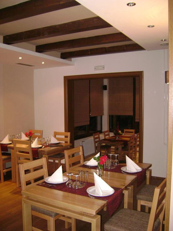 Guest House Zavicaj Пале Екстер'єр фото